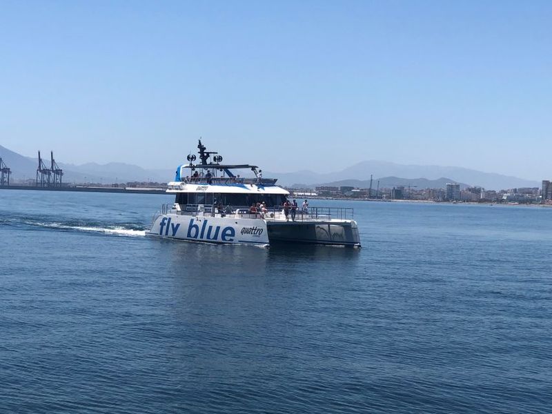 Málaga: Sunset Catamaran Trip - Drinks and Food: What’s Included vs. What Costs Extra