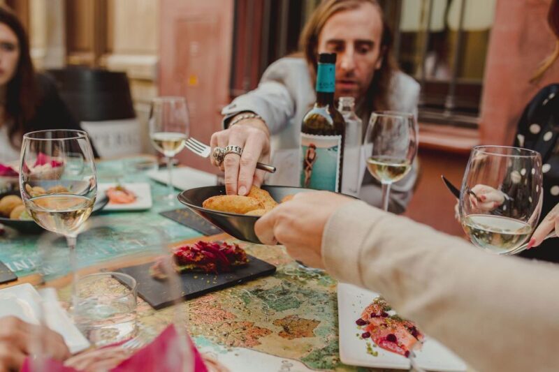 Malaga: Tapas Crawl - A Closer Look at the Malaga Tapas Crawl Experience