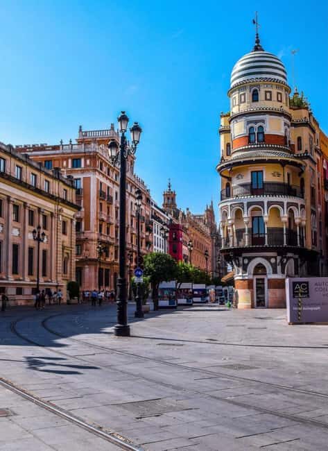 Malaga: Trip to Seville with a visit to the Cathedral - FAQs