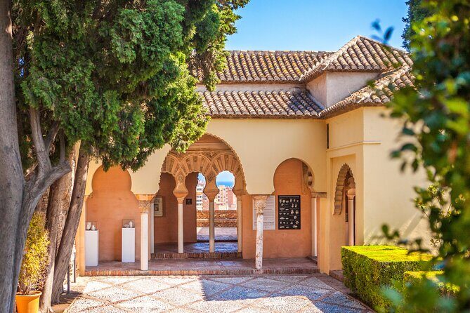 Malaga Walking Tour, Gibralfaro, Alcazaba & Catamaran Cruise - Practical Details and Tips