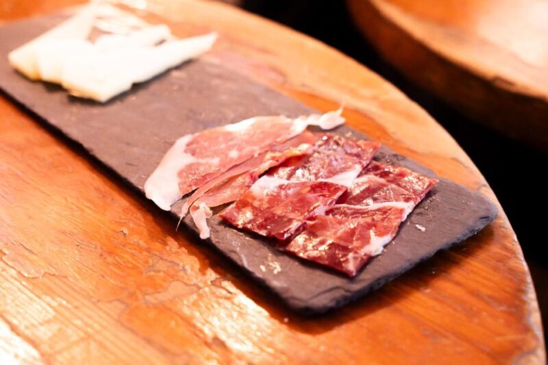 Malaga: Wine and Tapas Tour with Tastings and Drinks - The Reviews Say It All