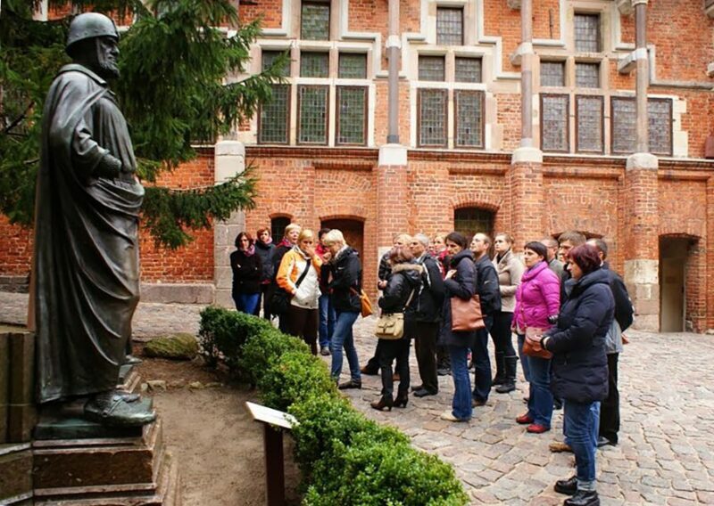 Malbork Castle Half Day Private Tour - A Closer Look at the Malbork Castle Half Day Private Tour