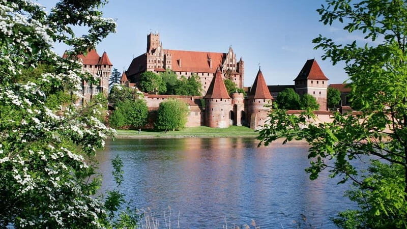 MALBORK: Castle of the Teutonic Oder from Warsaw - private - The Sum Up