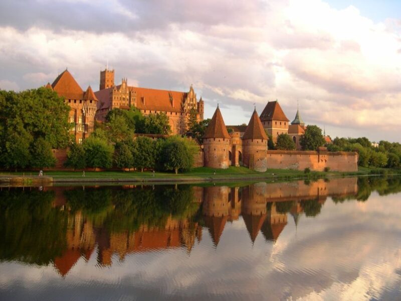 Malbork Castle Tour: 6-Hour Private Tour - The Practical Side: Logistics, Price, and Value