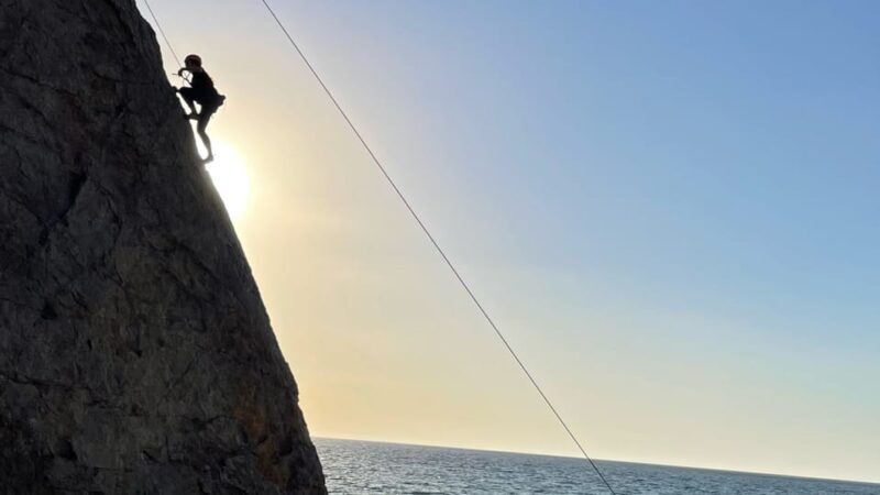 Malibu: 4-Hour Outdoor Rock Climbing by the Beach - Key Points