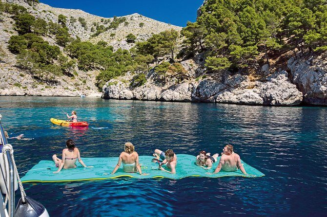 Mallorca Catamaran Cruise with Scenic Views and BBQ Lunch - FAQ