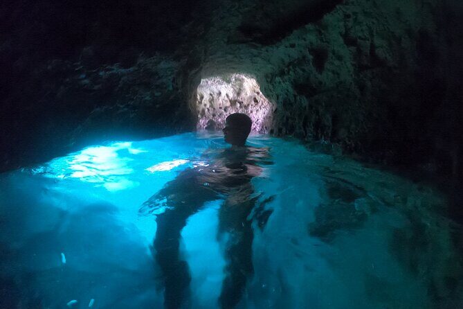 Mallorca: Kayaking, Sea Cave, Cliff Jumping & Snorkel Tour - Equipment & Safety