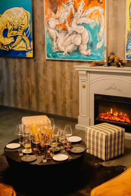 Mallorca Premium Wine Tasting in a Private Art Lounge - An Elegant Alternative to the Usual Wine Tours