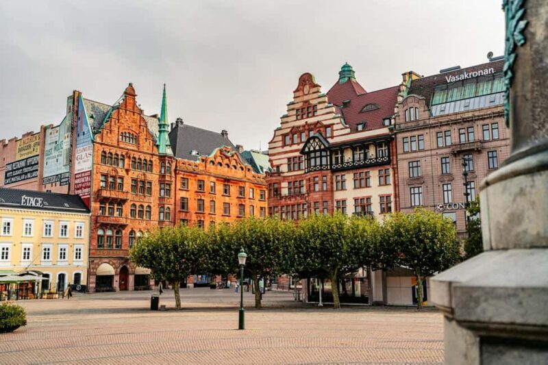 Malmö Family Adventure: Castle & Gardens Walking Tour - Deep Dive into the Itinerary