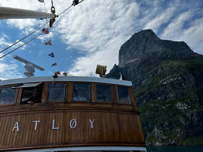 Måløy: Scenic Guided Boat Tour Through the Southern Fjords - Key Points