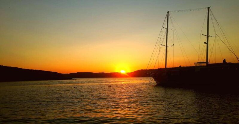 Malta: Private Sunset Boat Trip to Comino and Blue Lagoon - An Honest Look at the Experience
