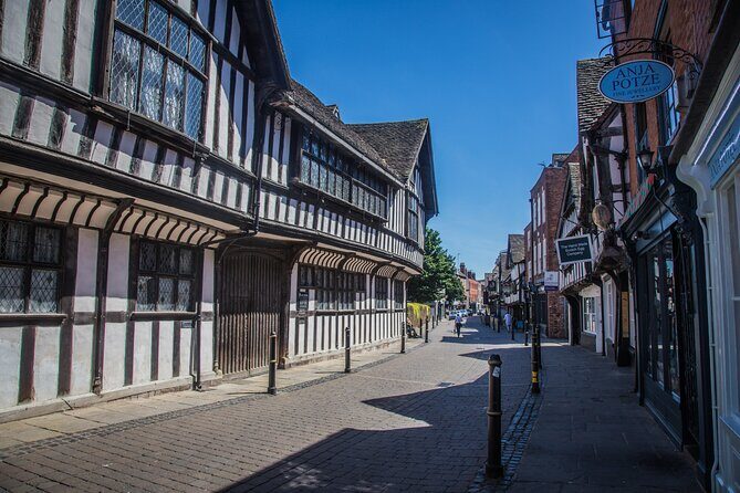 Malvern Hills, Vale, Black and White Herefordshire Online Guide - Key Points