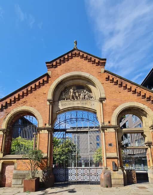 Manchester: '5 Quarters' Guided Walking Tour - The Experience for Different Travelers