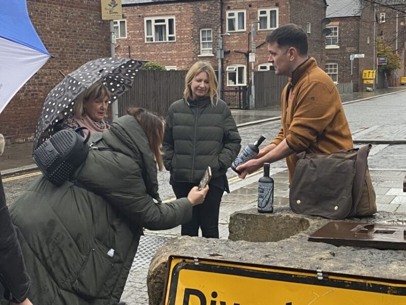 Manchester: Food and Drinks Walking Tour - Key Points