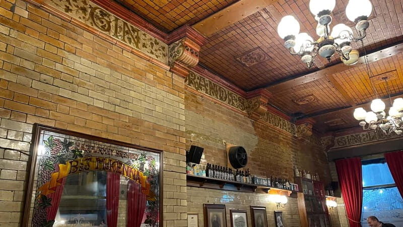 Manchester: Pub Tour - What to Expect from the Manchester Pub Tour