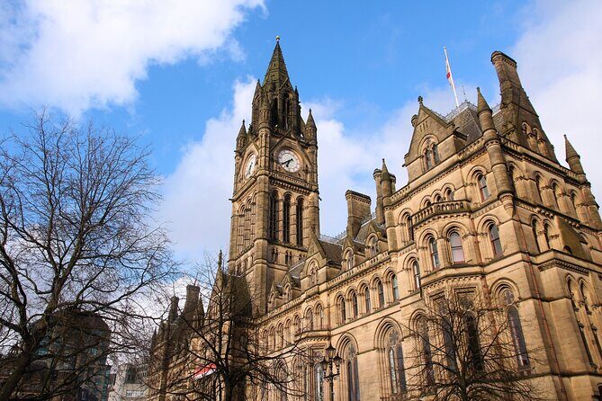 Manchester Scavenger Hunt and Highlights Self-Guided Tour - Accessibility and Practicalities
