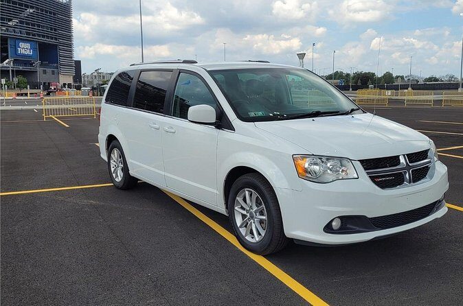 Manhattan Cruise Terminal to LGA Airport XL Mini Van - Who This Transfer Is Best For