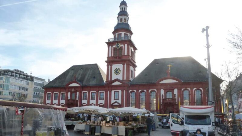 Mannheim city tour: With Bertha Benz through the city of inventors - costume tour - An In-Depth Look at the Mannheim-Bertha Benz Costume Tour