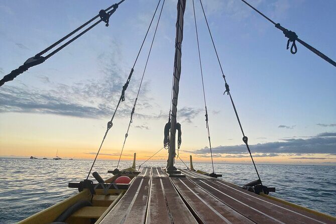 Manta Ray Snorkeling by Night in Kailua-Kona, Hawaii - Setting the Scene: What to Expect from the Tour