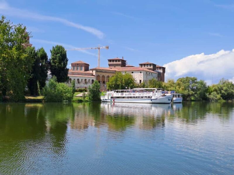 Mantua: Boat trip with a tour guide from the park to the port with the water lift - The Value of the Experience