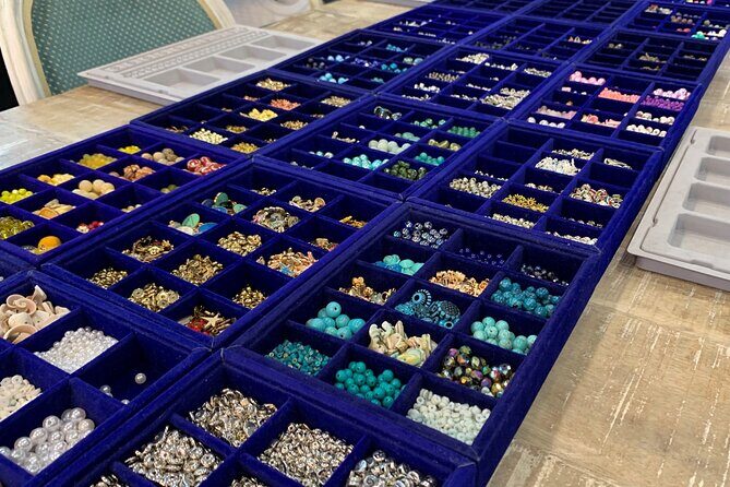 Manufacturing of Customizable Bracelets in Paris - Authentic Insights from Reviews