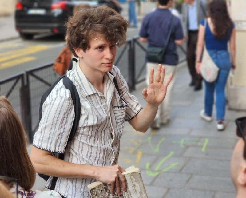 Marais: Intrigues of the French Kings Walking Tour - Key Points