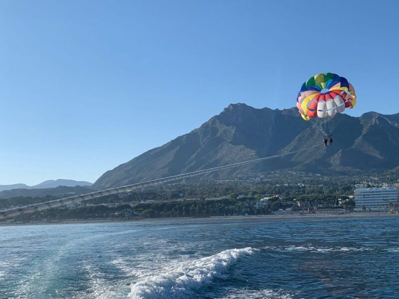 Marbella from the heights: Parasailing - Key Points
