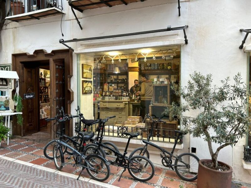 Marbella: Guided Bike Tour with Tapas Tasting and Drinks - The Coastal Ride and Puerto Banús
