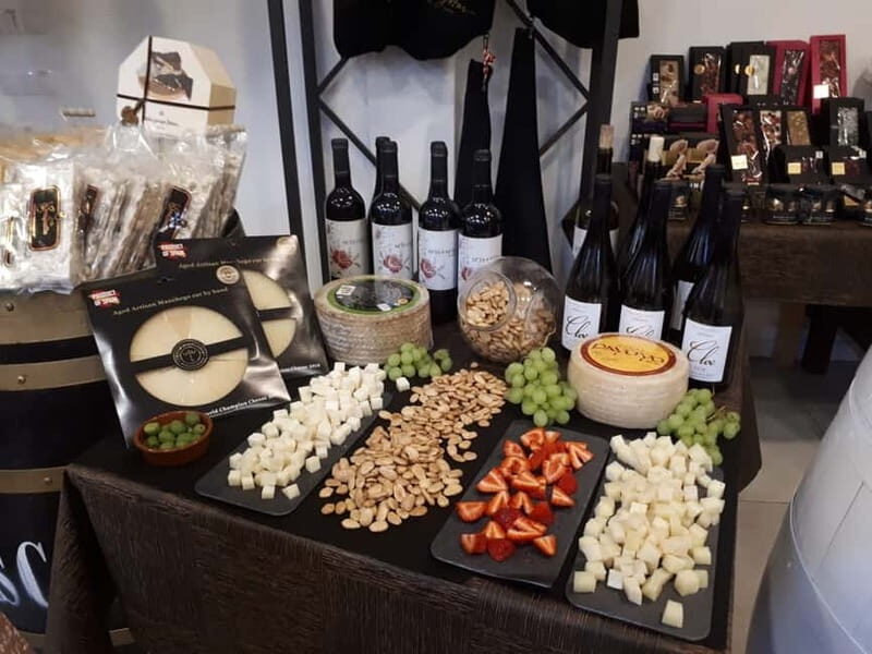 Marbella Old Town Tour & Boattrip to Puerto Banús - Tasting Andalusian Flavors