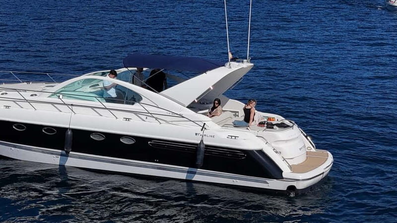 Marbella: shared cruise 2-4 hours on luxury yacht Targa 37 or Targa 48 - Who Will Love This Experience?