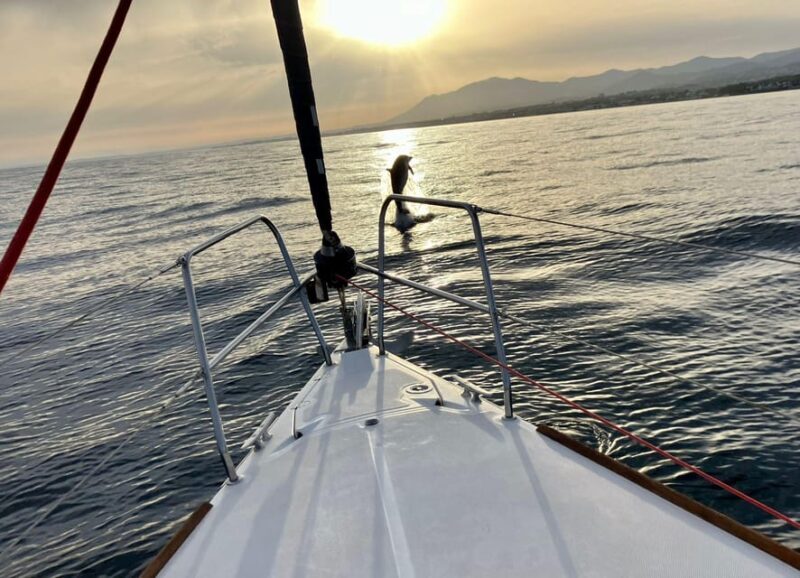 Marbella: sunset sailboat trip Drinks-Snacks,2 hour - What to Expect from the Marbella Sunset Sailboat Trip