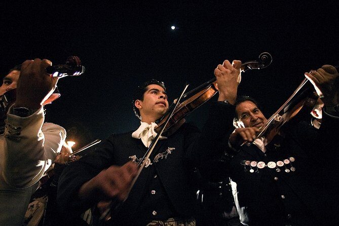 Mariachi Night in Garibaldi and Dinner at Bellini - How It Compares to Other Experiences