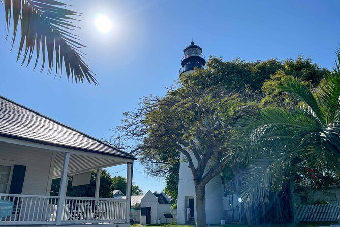 Maritime Village to Micro State: A Self Guided Tour of Key West - Key Points