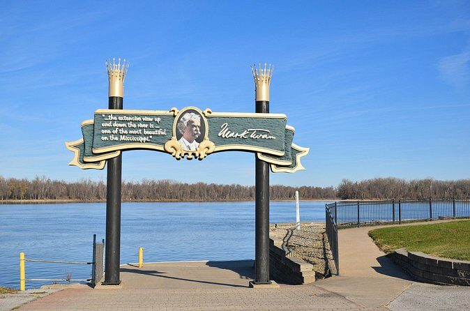 Mark Twains Hannibal Smartphone Walking Tour Plays as you walk - FAQs