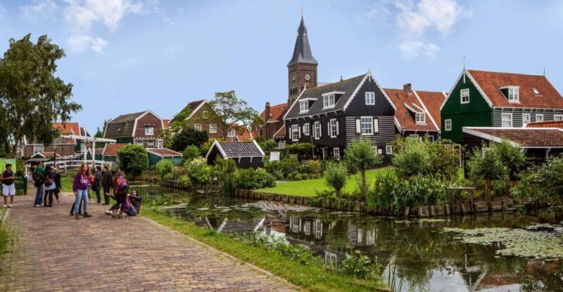 Marken, Volendam and Edam: Private Full-Day Tour - Exploring the Dutch Countryside in Style and Comfort