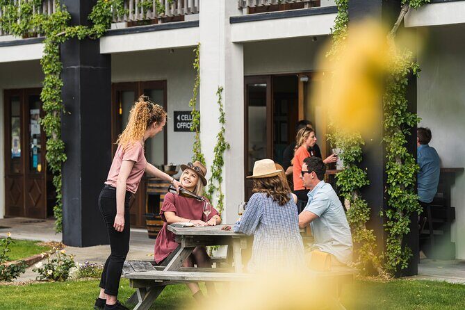 Marlborough Icons Tour - Wine tasting + Cruise - The Lunch: Simple, Fresh, and Satisfying