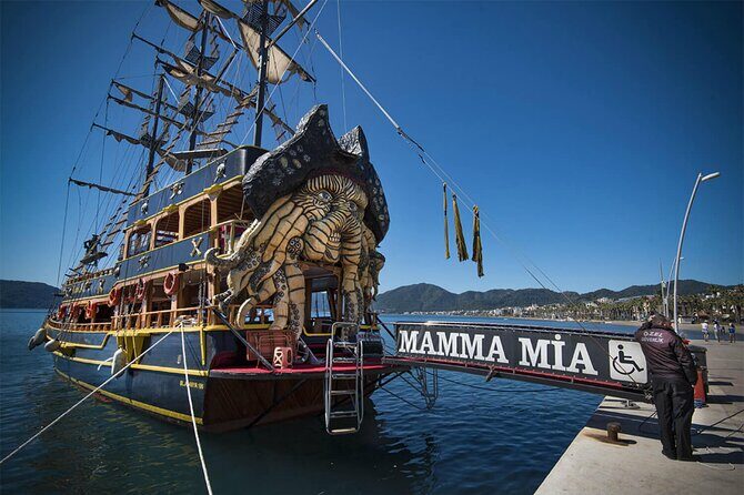 Marmaris All Inclusive Pirate Boat Trip With BBQ Lunch - The Food and Drinks: What You’ll Really Get