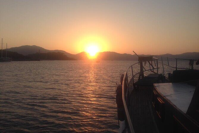 Marmaris & Icmeler Pirate Party Boat - What is the Marmaris & Icmeler Pirate Party Boat?