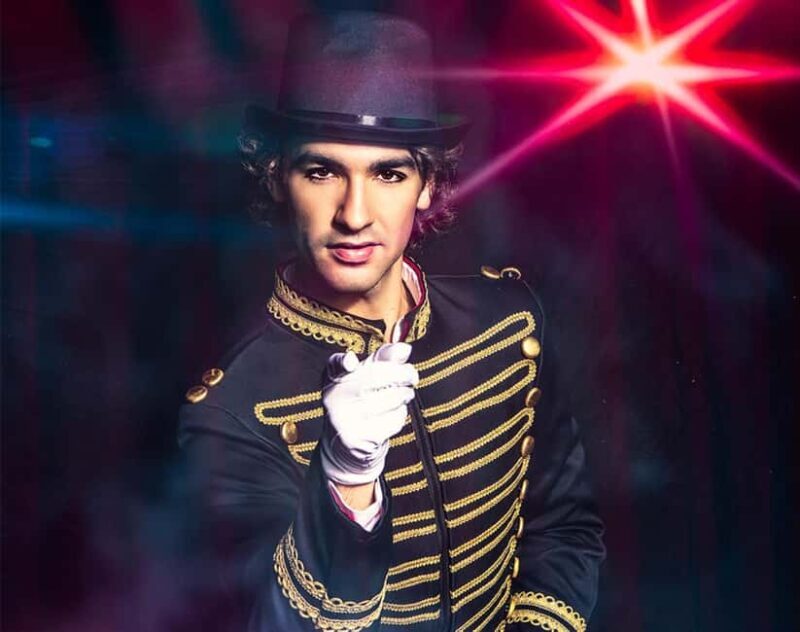 Marseille : Cabaret-theatre L'étoile bleue - Key Points