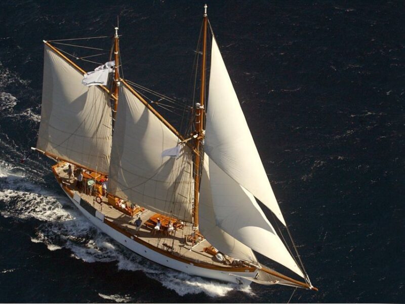 Marseille: Calanques Sailing Day Trip with Lunch and Wine - Who Is This Tour Best For?