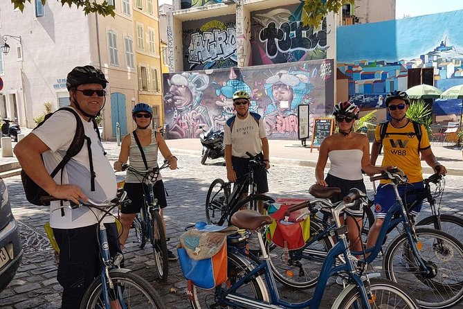 Marseille Grand E-Bike Tour : "le tour du Fada" - Stop 2: Basilique Notre-Dame de la Garde for the 360° payoff