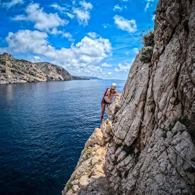 Marseille : Sormiou Via Corda in the Calanques - Level 1 - A Closer Look at the Sormiou Via Corda Tour