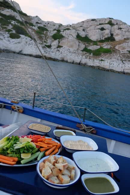 Marseille: sunset on a sailboat, buffet, and Provence wine - Who Will Love This Experience?