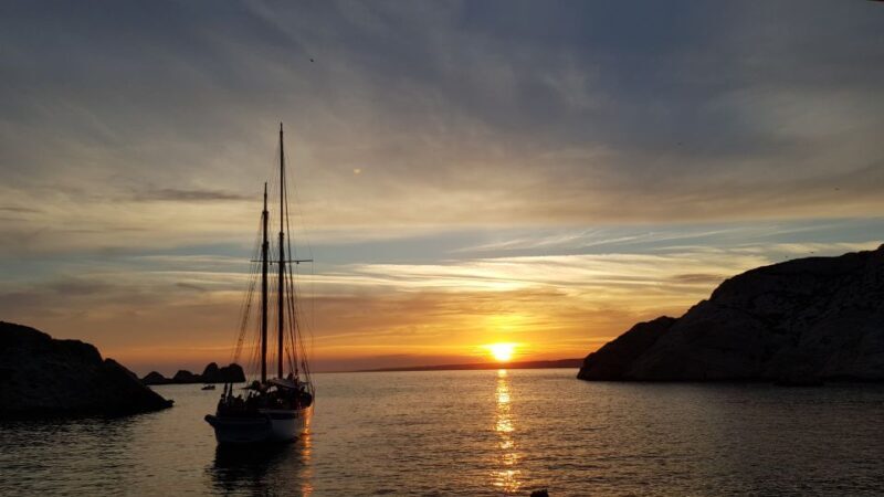 Marseille: Sunset Sailing Cruise with Dinner and Wine - An Overview of the Experience