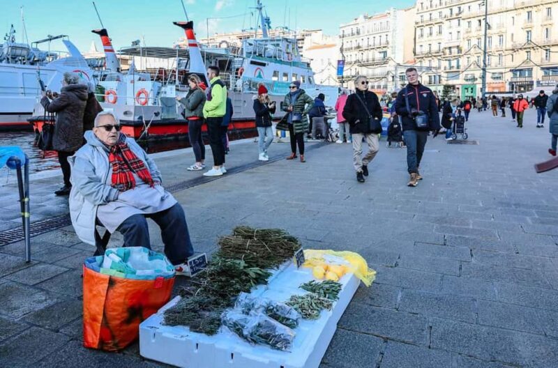Marseilles Festive Spirit: A Christmas Walking Tour - An Honest Look at the Tour Experience