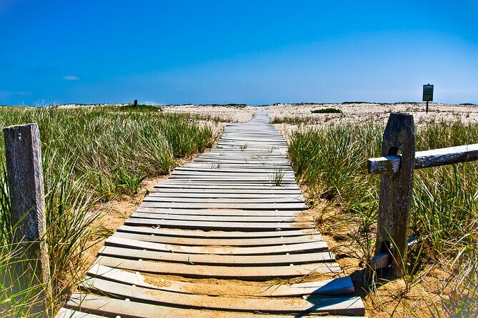 Martha's Vineyard Driving & Walking GPS-Guided Audio Tour - Key Points