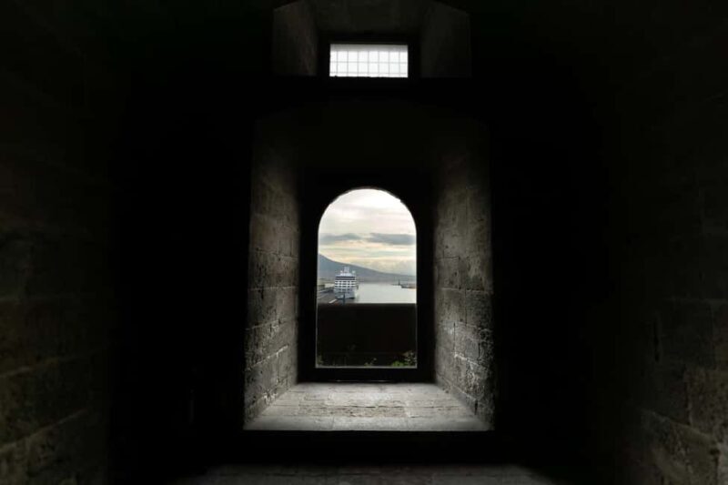 Maschio Angioino Entry Ticket with Smart Digital Guide - What is the Maschio Angioino Experience All About?