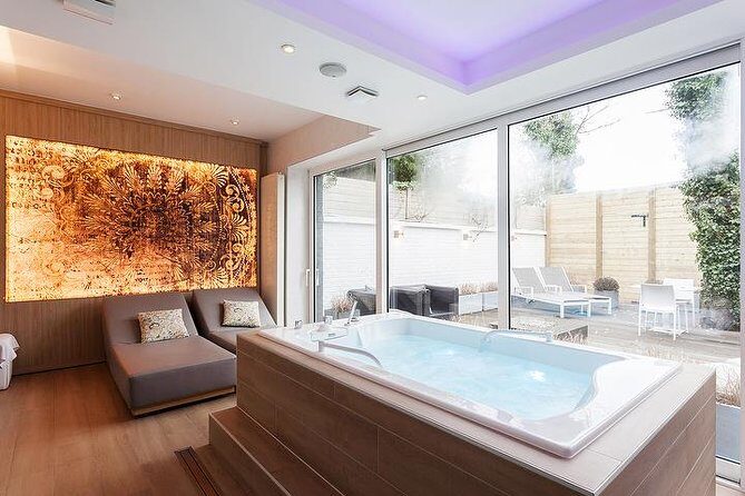 Massage back and neck - The Practical Side: Meeting Point, Booking, and Cost