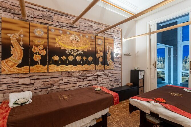 Massage of your choice for a couple of 60 min in the same room at THAI SPA MASSAGE - Price & Value