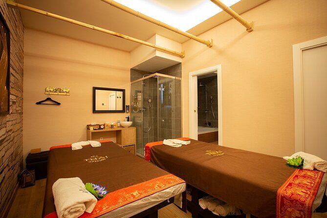 Massage of your choice of 60 min in the same room at THAI MASSAGE ALURA - FAQs